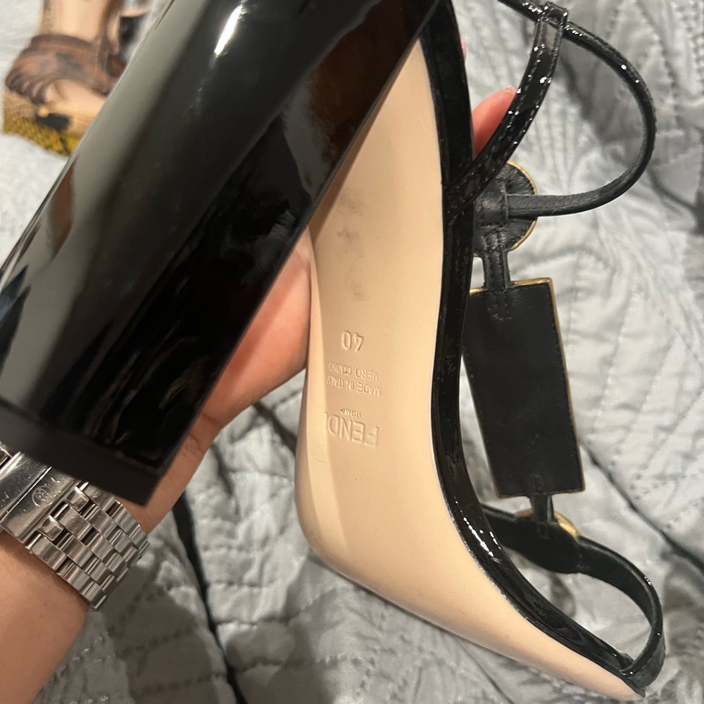 Fendi Women's Black and Gold Sandals - Picture 7 of 10